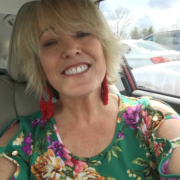 Meet your Posher, Sara - Picture 14 of 15